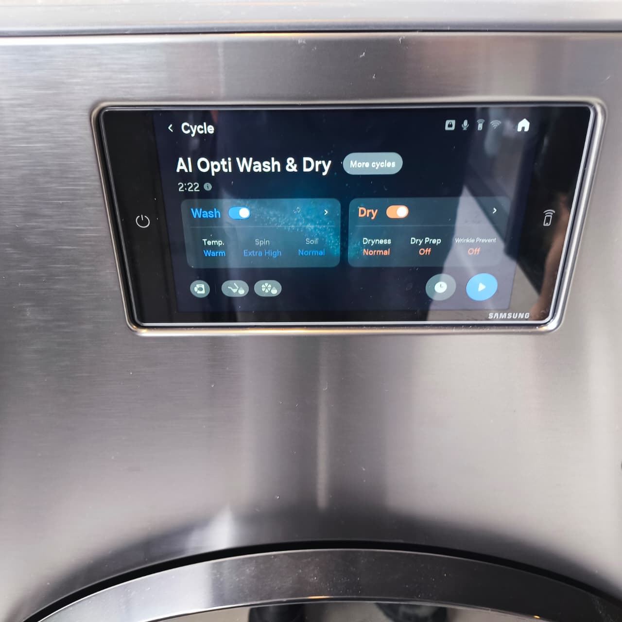 Painel de uma lava e seca Samsung AI Opti Wash & Dry